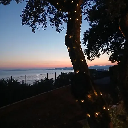 Hébergement de vacances Vacation With Exceptional Sea Views In St Raphael Saint-Raphaël